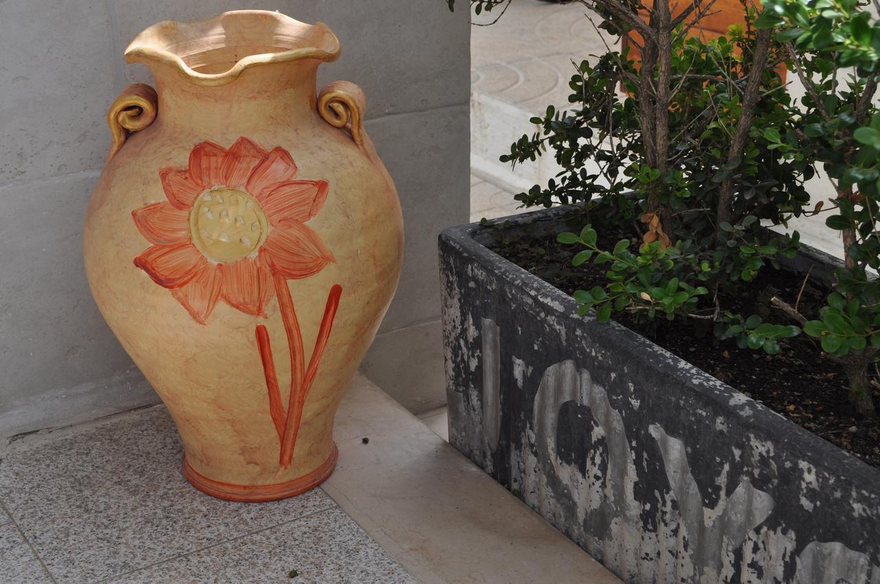 7 Contrade Bed & Breakfast Taranto Ngoại thất bức ảnh